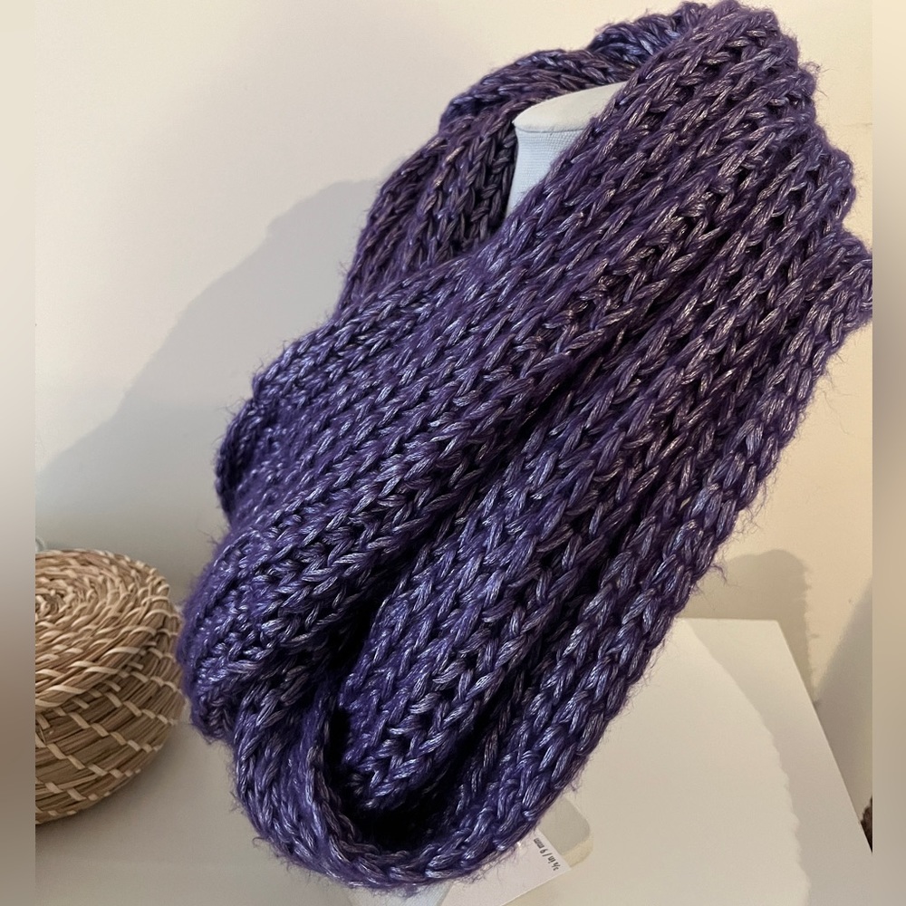Infiniti Scarf